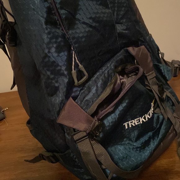 ✨NEW w/o Tags - Bseash 60L Waterproof Lightweight Hiking Backpack w/ Rain Cover - Picture 8 of 11